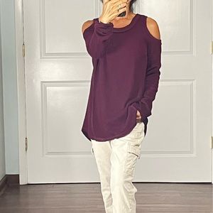 Aqua 100% cashmere cold shoulder longline sweater size S